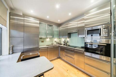 2 bedroom flat for sale, Hallam Street, London W1W