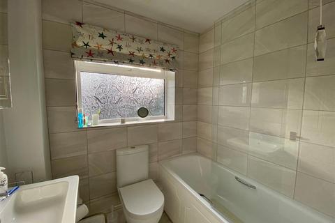 4 bedroom semi-detached house for sale, Woodsage Way, Calne SN11