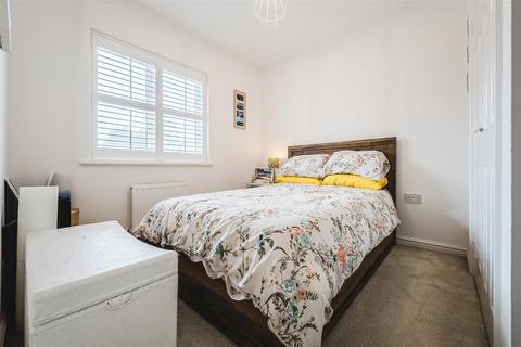 3 John Alder Close, Chiseldon, Swindon, SN4 0JL