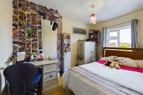 11 Abberd Way, Calne, SN11 8BB