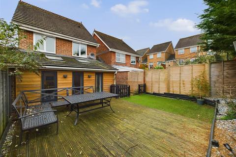 4 bedroom detached house for sale, Westerham Walk, Calne SN11
