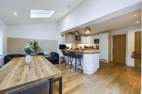 4 bedroom detached house for sale, Westerham Walk, Calne SN11