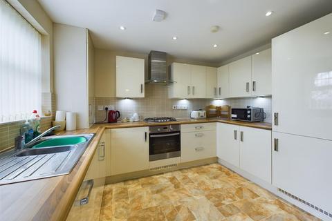 2 bedroom apartment for sale, Station Approach, Swindon SN1