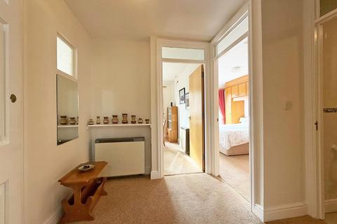 1 bedroom apartment for sale, The Cedars, Abbey Foregate, Shrewsbury