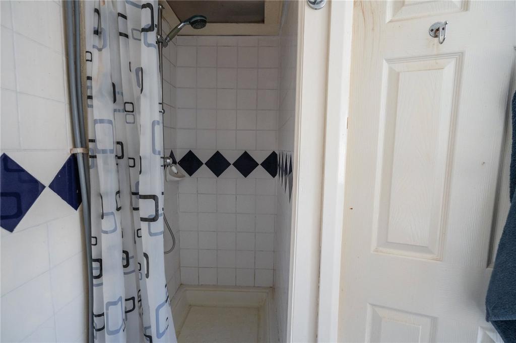 Shower Room (2)