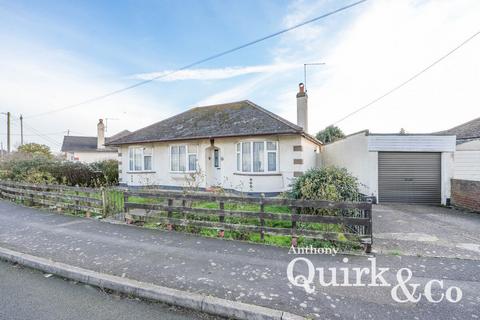 3 bedroom detached bungalow for sale, The Driveway, Canvey Island, SS8