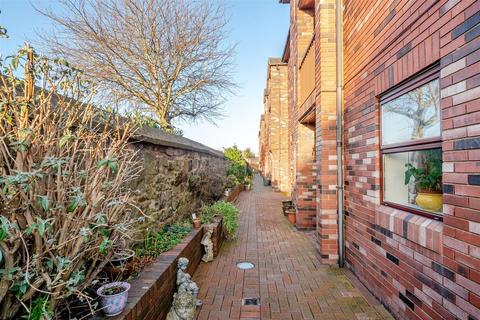 2 bedroom apartment for sale, Roft Street, Oswestry, SY11