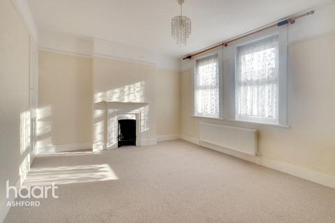 2 bedroom end of terrace house to rent, Southbourne Road, Folkestone