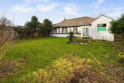 4 bedroom bungalow for sale, Ellis Road, Worcester, Worcestershire, WR2