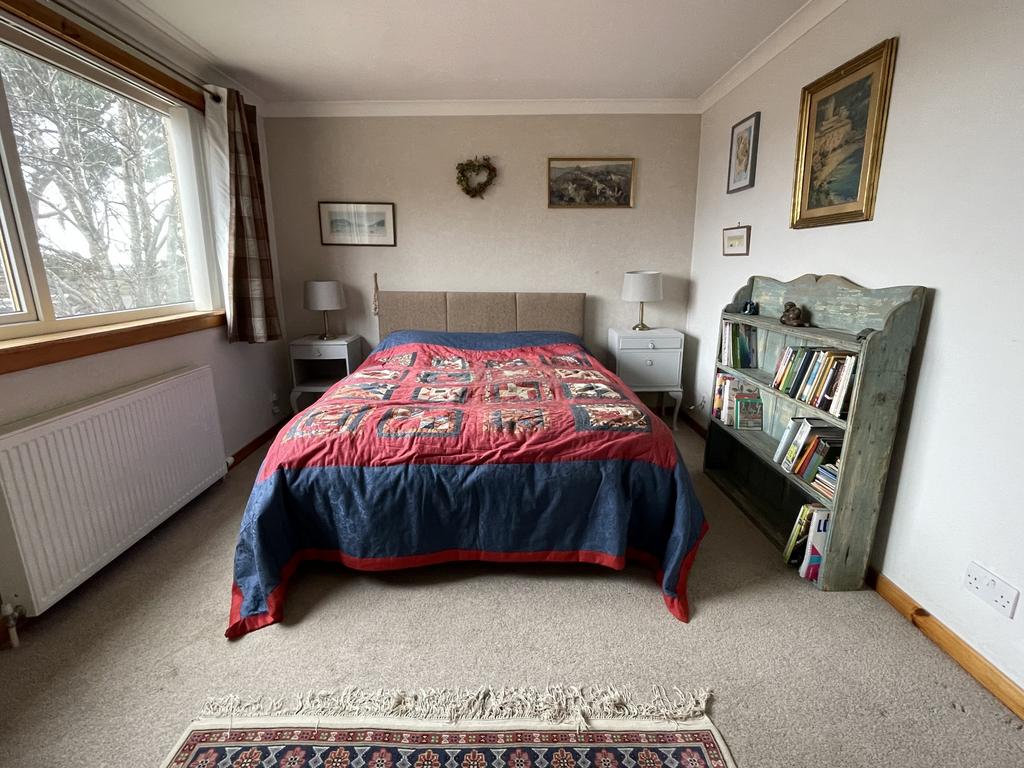 Bedroom 3b.JPG