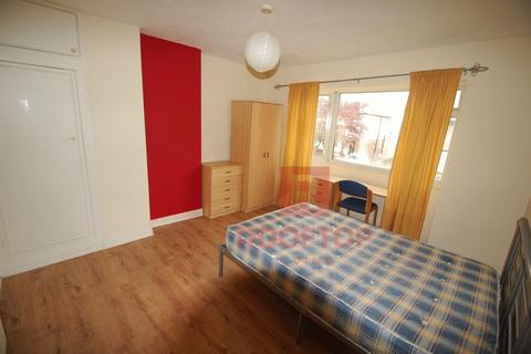 undefined, Langdale Avenue, Leeds LS6
