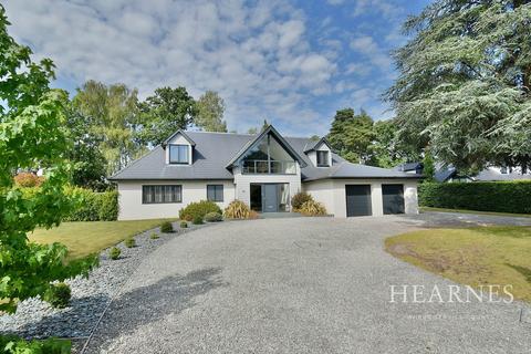 5 bedroom detached house for sale, Pringles Drive, Ferndown, BH22