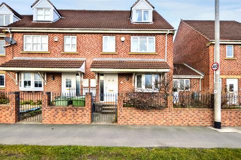 4 bedroom townhouse for sale, Leeds Road, Rothwell, Leeds, West Yorkshire