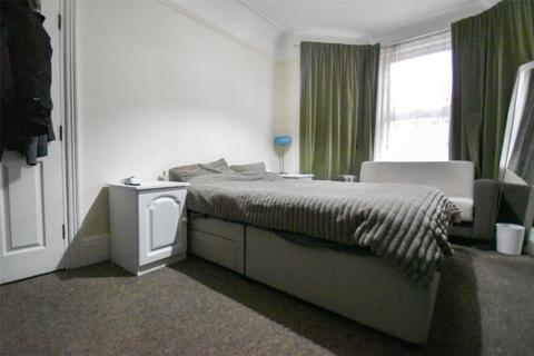 5 bedroom terraced house for sale, York Road, Hampshire GU11