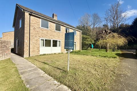 3 bedroom semi-detached house for sale, Castle Hill Close, Shaftesbury - No Onward Chain