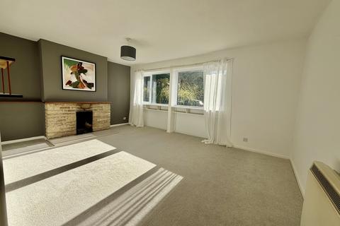 3 bedroom semi-detached house for sale, Castle Hill Close, Shaftesbury - No Onward Chain