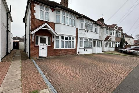 3 bedroom semi-detached house to rent, Dene Avenue, Hounslow TW3