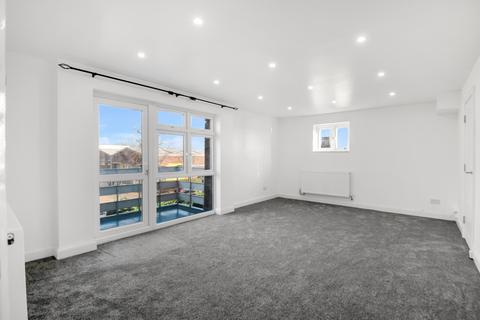 2 bedroom flat to rent, Hartcliff Court, Osterley Park View Road, Hanwell, W7
