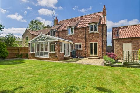 5 bedroom detached house for sale, St. Andrews Walk, Foston-on-the-Wolds, YO25 8FJ