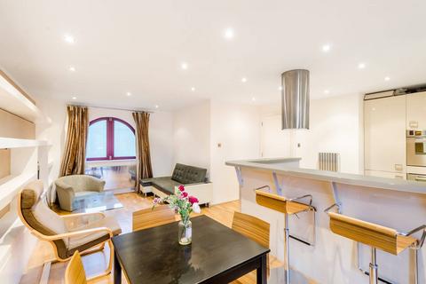 3 bedroom flat for sale, William Morris Way, Sands End, London, SW6