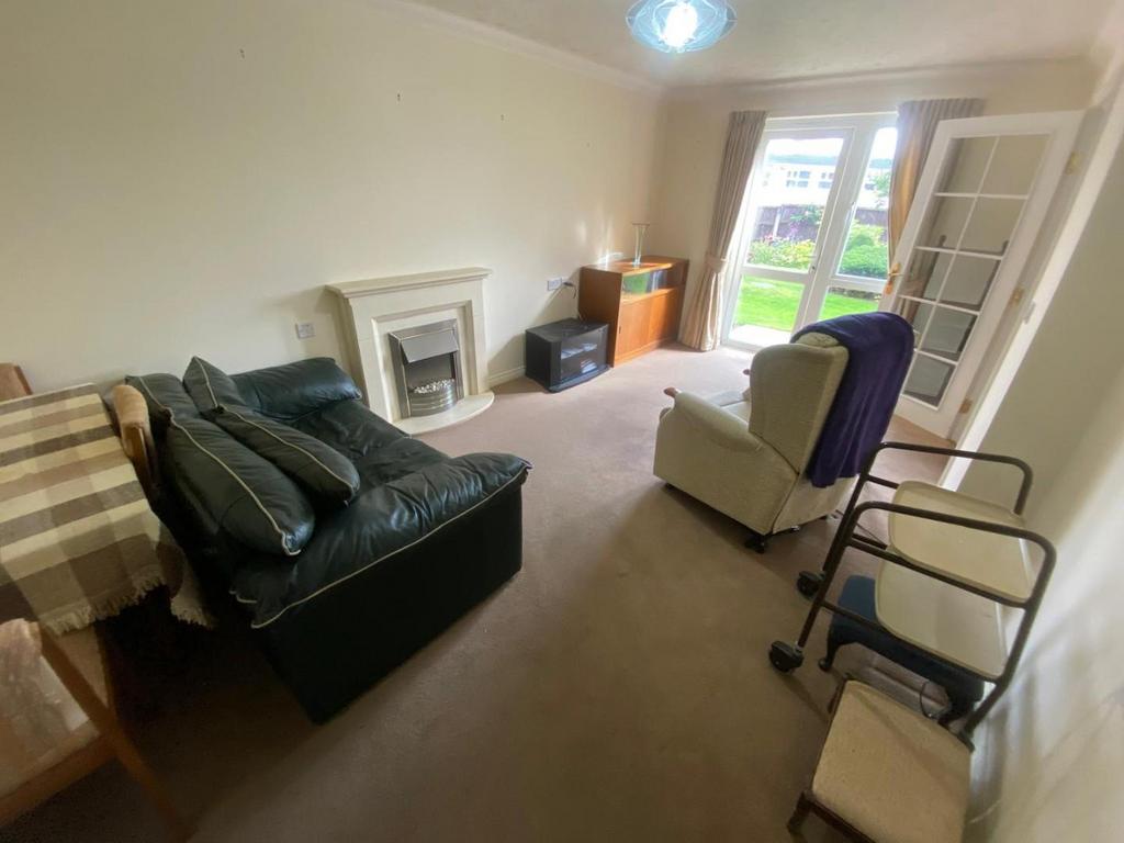 New Hall Lodge 7.jpg