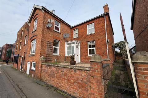 2 bedroom maisonette for sale, Swan Lane, Evesham