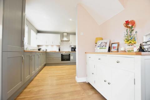 17 Bearbridge Road, Bristol, BS13 8SE