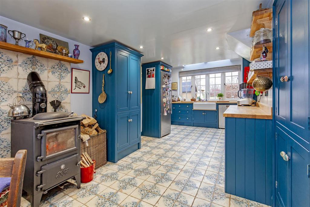 Kitchen-1.jpg