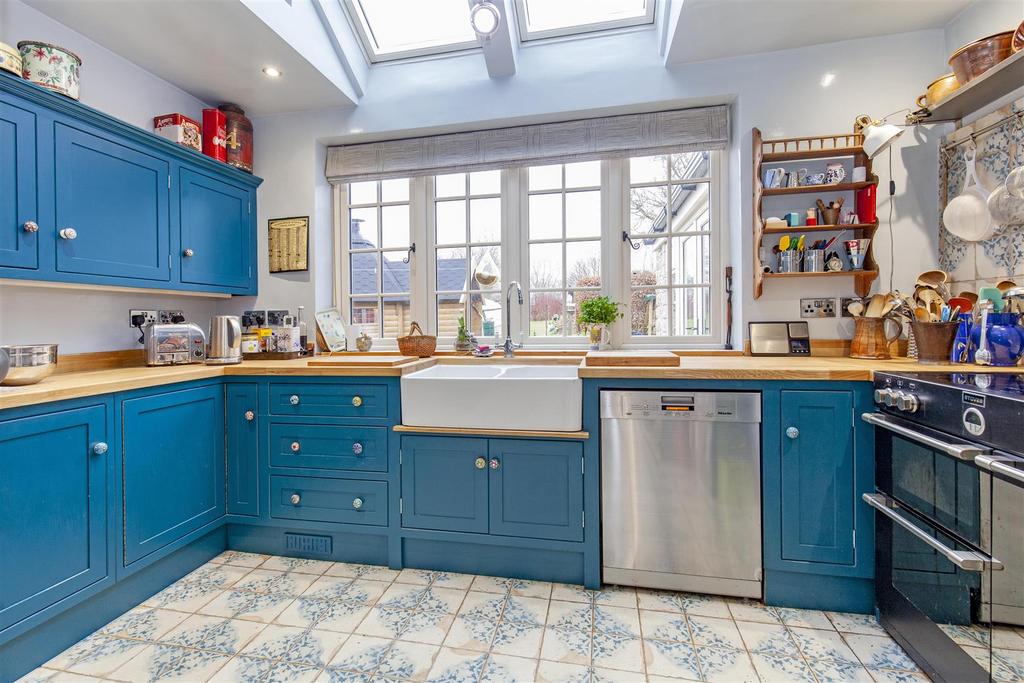 Kitchen-4.jpg