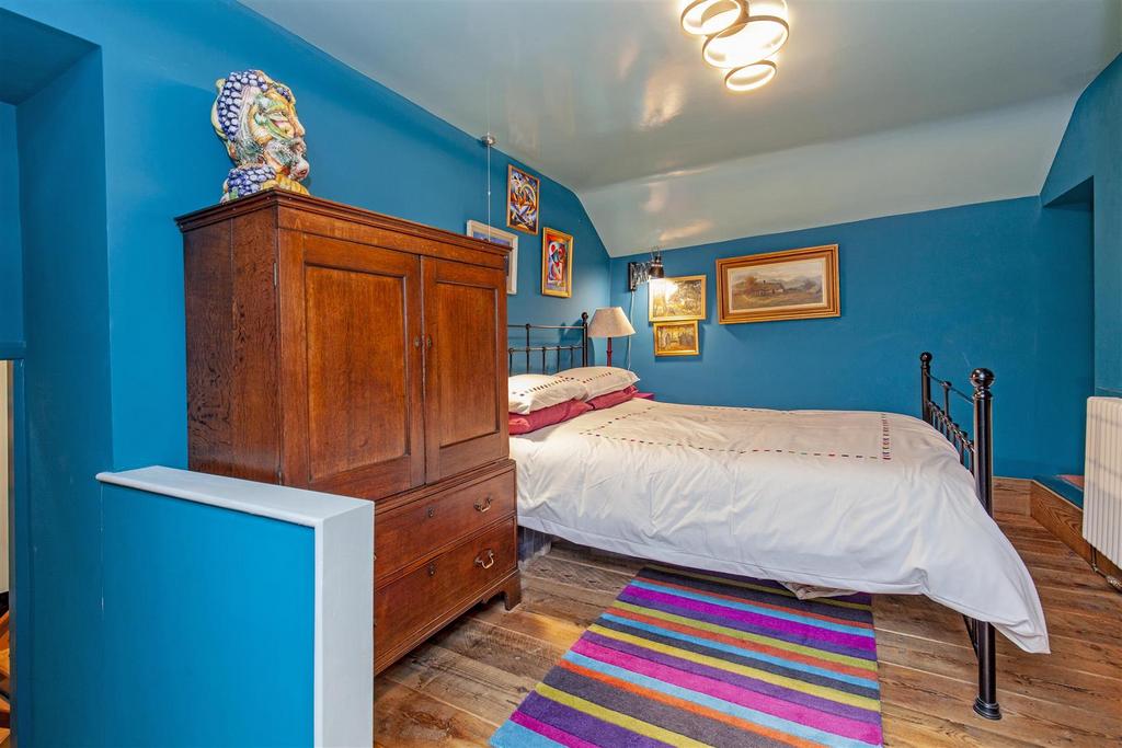 Bedroom 2-1.jpg