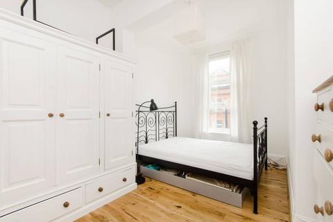 1 bedroom flat to rent, Balham High Road, Balham, London, SW12