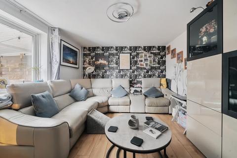 undefined, Woking,  Surrey,  GU21
