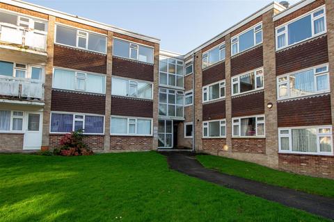 2 bedroom flat for sale, Jireh Court, Haywards Heath