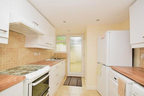 3 bedroom terraced house to rent, Tower Hill Dover CT17