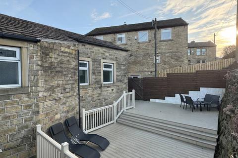 4 bedroom semi-detached house to rent, Woodhead Road, Holmfirth, West Yorkshire, HD9