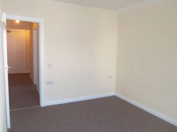 Louneg bed 1