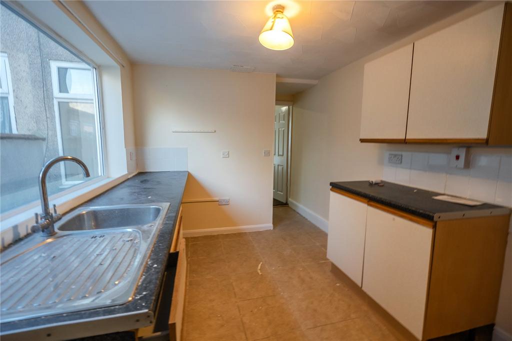 Kitchen (2)