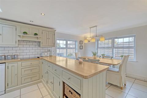 3 bedroom house for sale, Burntmills Road, Wickford, Essex, SS12