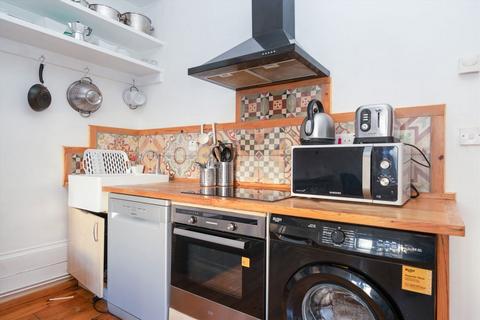 1 bedroom flat for sale, Barnsbury Park, London N1