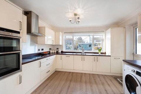 103 Brixham Road, Welling, DA16 1EL