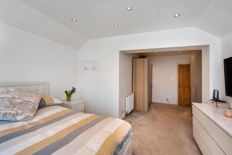 103 Brixham Road, Welling, DA16 1EL