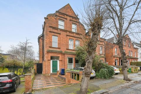 36 Avenue Gardens, London, W3 8HB