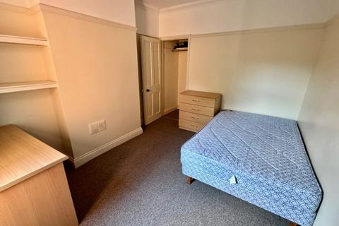 undefined, Knighton Fields Road East, Leicester LE2