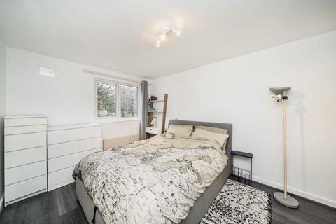 78 Garrick Close, London, W5 1AT