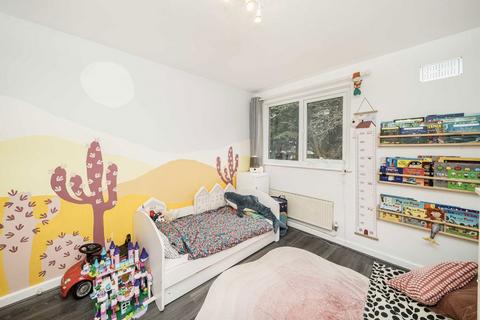 78 Garrick Close, London, W5 1AT