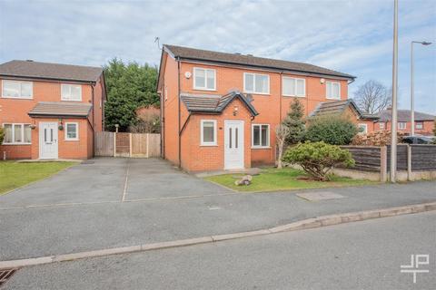 3 bedroom semi-detached house to rent, St. Richards Close, Manchester M46