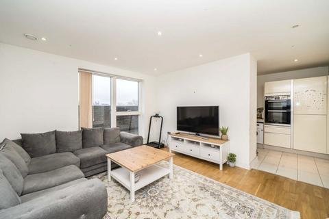 3 bedroom flat for sale, Manor Road, London W13