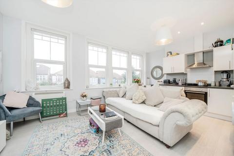 2 bedroom flat for sale, Alexandra Park Road, London N10