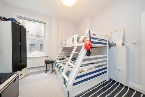 2 bedroom flat for sale, Alexandra Park Road, London N10