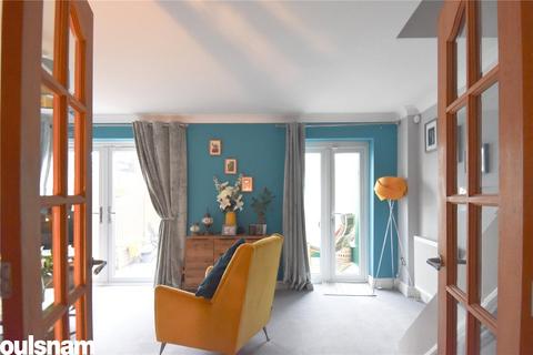 24 Clandon Close, Birmingham, B14 5QL